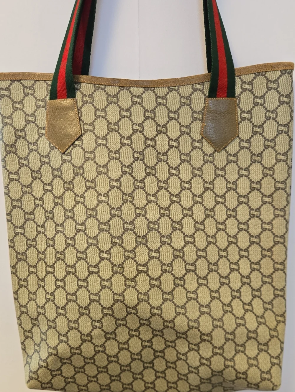 EUC Gucci Plus Vintage Beige GG Coate Canvas Tote with Sherry Line Handles